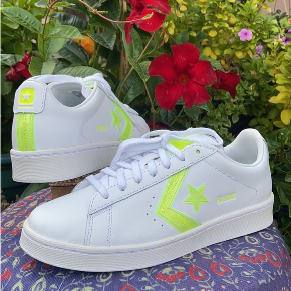 New White & Reflective Neon Green Pro Leather OX Converse Low Top Sneakers - Picture 1 of 16